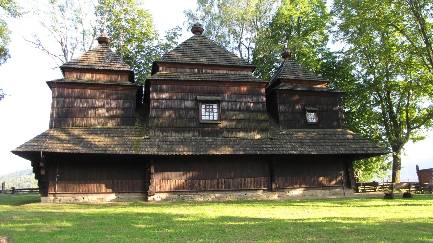 Cerkiew w Smolniku — okolica Bukowca w Bieszczadach