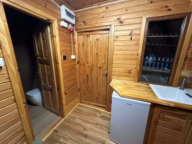 Kuchnia i aneks — Domek na górze z pięknym widokiem, Bukowiec w Bieszczadach