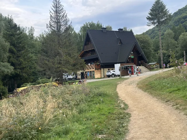 Okoliczne szlaki — okolica, Bukowiec w Bieszczadach