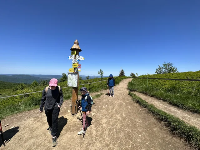 Okoliczne szlaki — okolica, Bukowiec w Bieszczadach