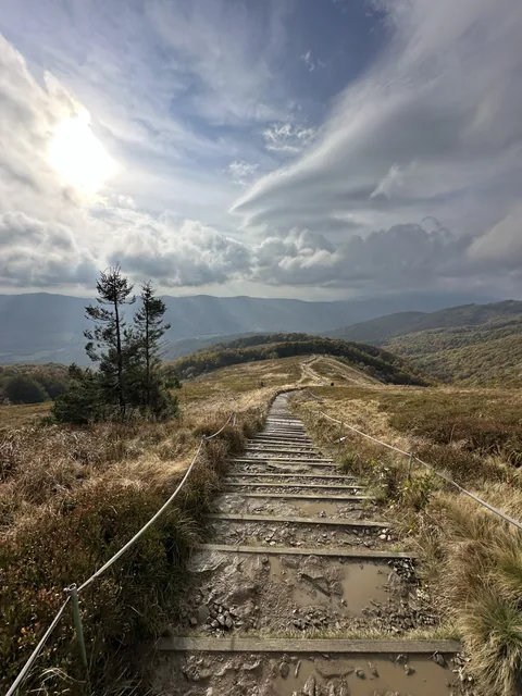 Okoliczne szlaki — okolica, Bukowiec w Bieszczadach